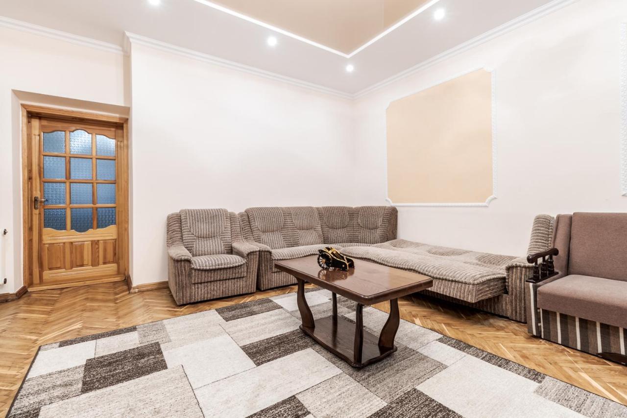 Akademika Hnatyuka Apartment Lemberg Exterior foto